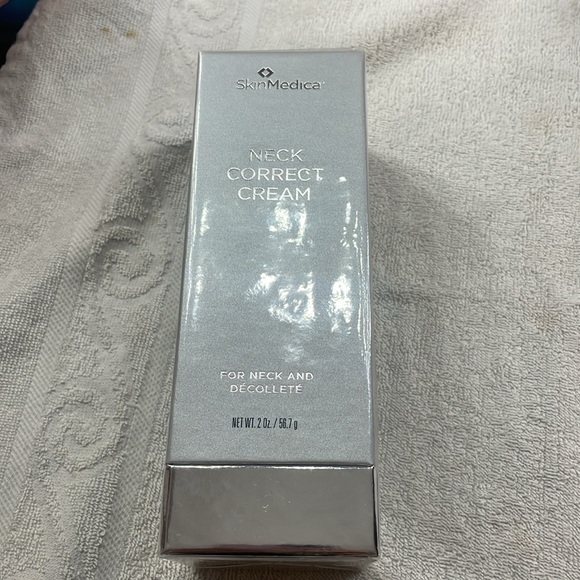New in box, never opened. SkinMedica Neck Correct Cream. 2 oz. - Picture 2 of 3